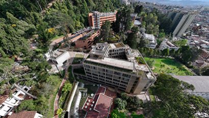 Toma panorámica Uniandes